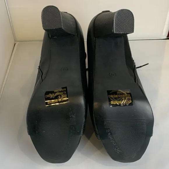 Breckelle's Lace Up Wooden Chunky High Heel Ankle Boot Bootie Size 9.5 - Picture 7 of 11